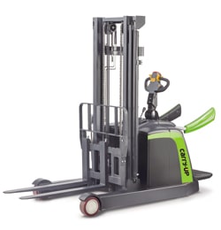Electric-Reach-Stacker-CQDH16A-and-CQDH20A-1